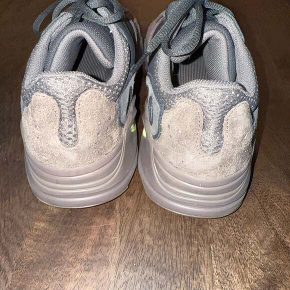 Adidas Yeezy Boost 700 Mauve Sneakers - Picture 6 of 9